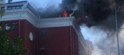 В МЧС Карелии рассказали подробности пожара в гостинице «Северная» в центре Петрозаводска