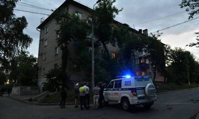 В Екатеринбурге пьяный экс-полицейский устроил стрельбу по прохожим из окна