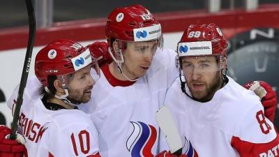 Хоккеисты Шалунов, Дронов и Рафиков не сыграют со шведами