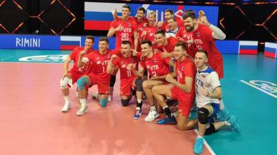 Неожиданное поражение после удачного старта: как сборная России по волейболу начала защиту титула в Лиге наций