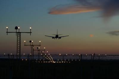 В аэропорту Кольцово в Екатеринбурге самолет вынужденно прервал взлет