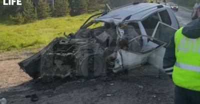 Вылетели на встречку и врезались в "газель": Три человека погибли и шесть пострадали в ДТП в Алтайском крае