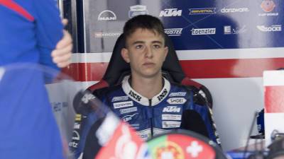 «Несмотря на усилия медиков»: 19-летний мотоциклист Дюпаскье скончался после страшной аварии на этапе Moto3