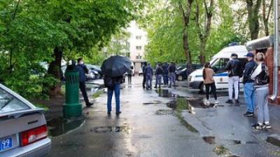 Устроившего стрельбу в Екатеринбурге бывшего полицейского задержали