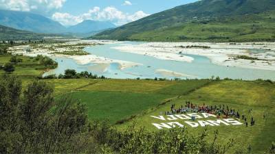 Последняя дикая река в Европе просит о помощи
