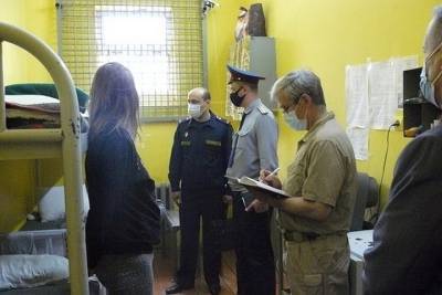 В Смоленской колонии, где 19 осужденных заявили о голодовке, общественники не выявили фактов нарушений прав