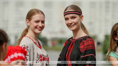Фотоконкурс "Сэлфі&фота з вышыванкай" стартует в Беларуси 1 июня