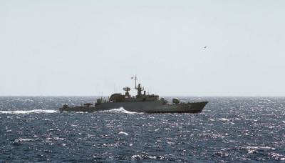 Корабли ВМС Ирана с крылатыми ракетами направляются к США на расстояние удара