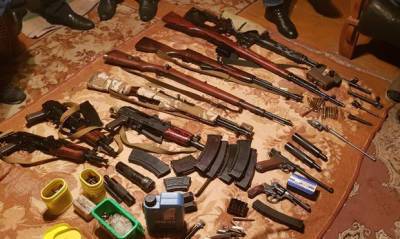 ФСБ провела масштабную спецоперацию против подпольных оружейников в 25 регионах