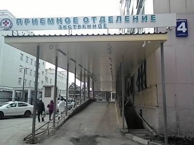 В Челябинской области под окнами больницы нашли тело пенсионера