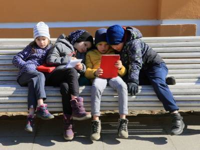 Более трети россиян считает сумму в 15-30 тысяч достаточной на одного ребенка