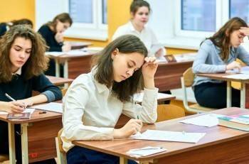 Для российских школьников началась горячая пора ЕГЭ