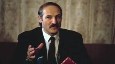 Изолированный Лукашенко раздражает даже своего защитника Путина