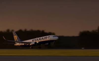 Літак Ryanair через повідомлення про мінування здійснив аварійну посадку в Берліні