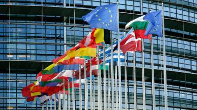 В МИД Португалии заявили, что отключению РФ от SWIFT должны предшествовать обсуждения в ЕС
