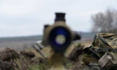 Скориставшись перемир’ям, Росія обладнала зручні снайперські позиції, і тепер методично вбиває українців