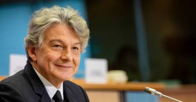 Еврокомиссар: соглашения по "зеленому сертификату" ЕС будут к концу июня