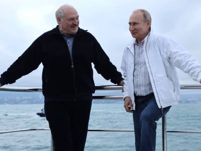 Песков объяснил «личным пространством» отказ Путина купаться в Черном море вместе с Лукашенко