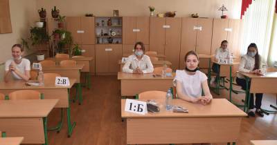 Выпускники в школах "ДНР" впервые начали сдавать российский госэкзамен (ФОТО)
