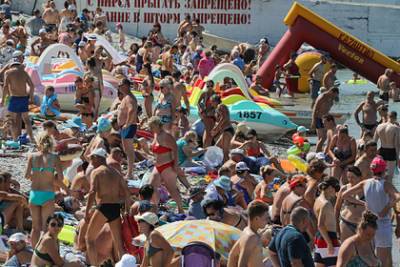Назван самый выгодный месяц для поездки на черноморские курорты
