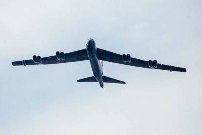 В «знак дружбы» над Эстонией пролетел стратегический бомбардировщик ВВС США