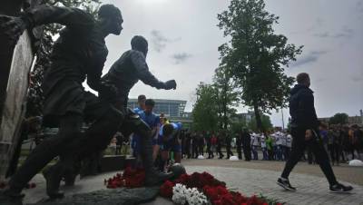 79-ю годовщину «блокадного» футбольного матча отметили в Петербурге