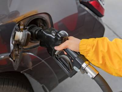 ФАС обвинил дочернюю компанию "ЛУКОЙЛа" в завышении цены на бензин