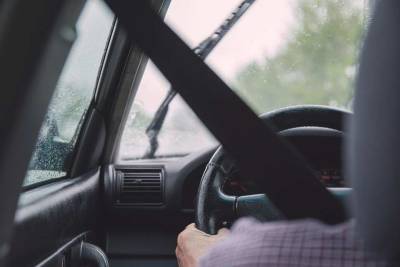 Неисправные ремни и резина не по сезону: Какие запреты введут для водителей с 1 июня