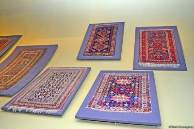 О красоте карабахских ковров рассказали на международной платформе в Туркменистане