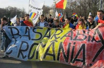 Румыния убеждает Киев признать отсутствие молдавской идентичности