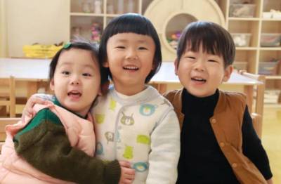Партия сказала: "Надо!" В Китае разрешили иметь трех детей в семье