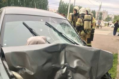 В Казани на переходе легковое авто сбило двух пешеходов