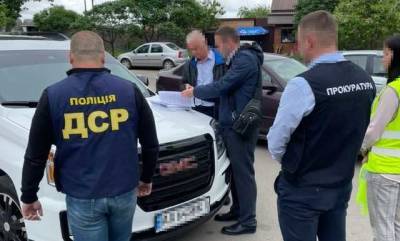 Чиновник Госгеокадастра попался на взятке 30 тыс. грн на Харьковщине