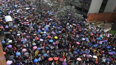 В Колумбии около 850 человек пострадали в ходе уличных протестов