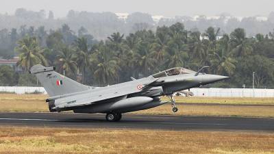 Франция заявила о поставках Египту 30 истребителей Rafale