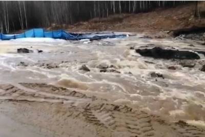 Впервые за 25 лет дожди размыли дорогу к посёлку Ксеньевка в Забайкалье