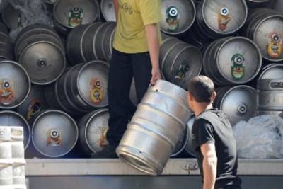 Полицейские задержали жителя Смоленки, подозреваемого в краже 50-литровой кеги с пивом
