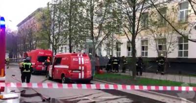 В МЧС уточнили, что при пожаре в отеле в Москве погибших нет