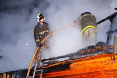Ночью в Ивановской области сгорел частный дом - есть пострадавший