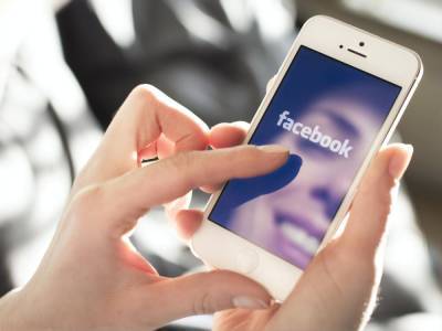 Facebook и Instagram просят разрешить сбор личных данных, чтобы "оставаться бесплатным"