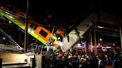 В Мексике рухнул метромост с поездом, более 10 жертв