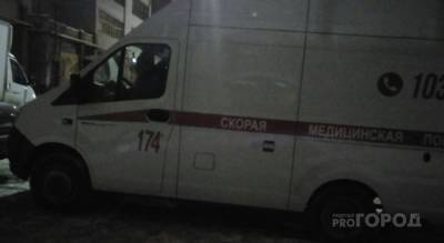 В Новочебоксарске ночью мужчина выпал из окна жилого дома