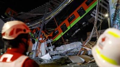 В Мехико уточнили число жертв и пострадавших при ЧП с поездом в метро