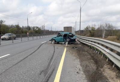 В ГИБДД рассказали о причинах ДТП с фургоном и «Нивой» на М10 в Тверской области