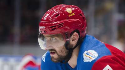 Александр Овечкин не смог продолжить матч регулярного чемпионата НХЛ из-за травмы