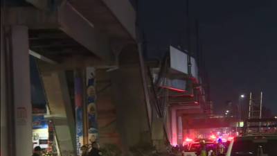 Люди молились и плакали: поезд рухнул с моста вместе с пассажирами, десятки погибших и раненых