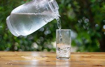 Ученые рассказали, какую воду пить полезнее всего
