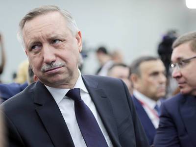 Губернатор Петербурга в 2020 году заработал втрое меньше супруги
