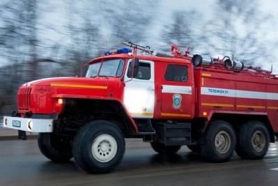 В Ивановской области выясняют, кто спас мужчину из горящего дома: пожарные или сосед