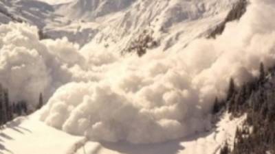 Тела двух погибших при сходе лавины туристов найдены в Бурятии